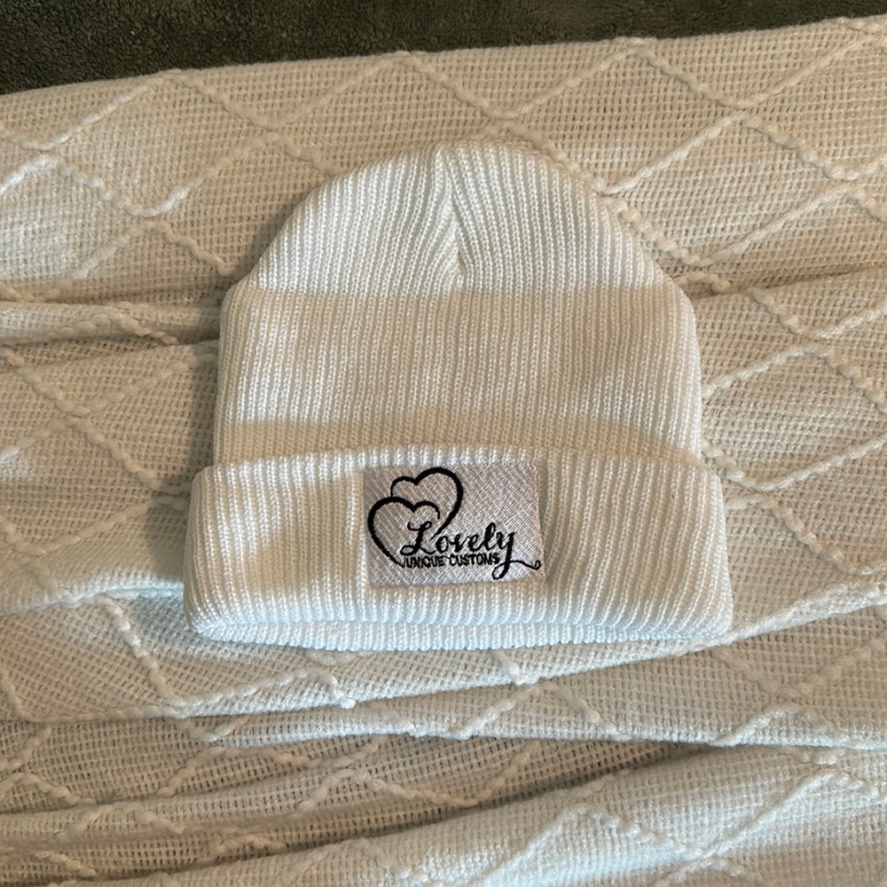 White beanie